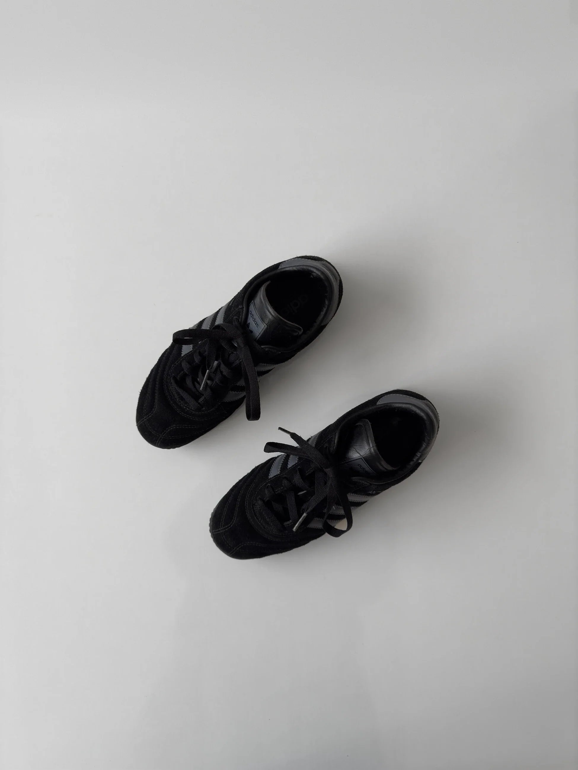 Adidas Panther Sneakers
