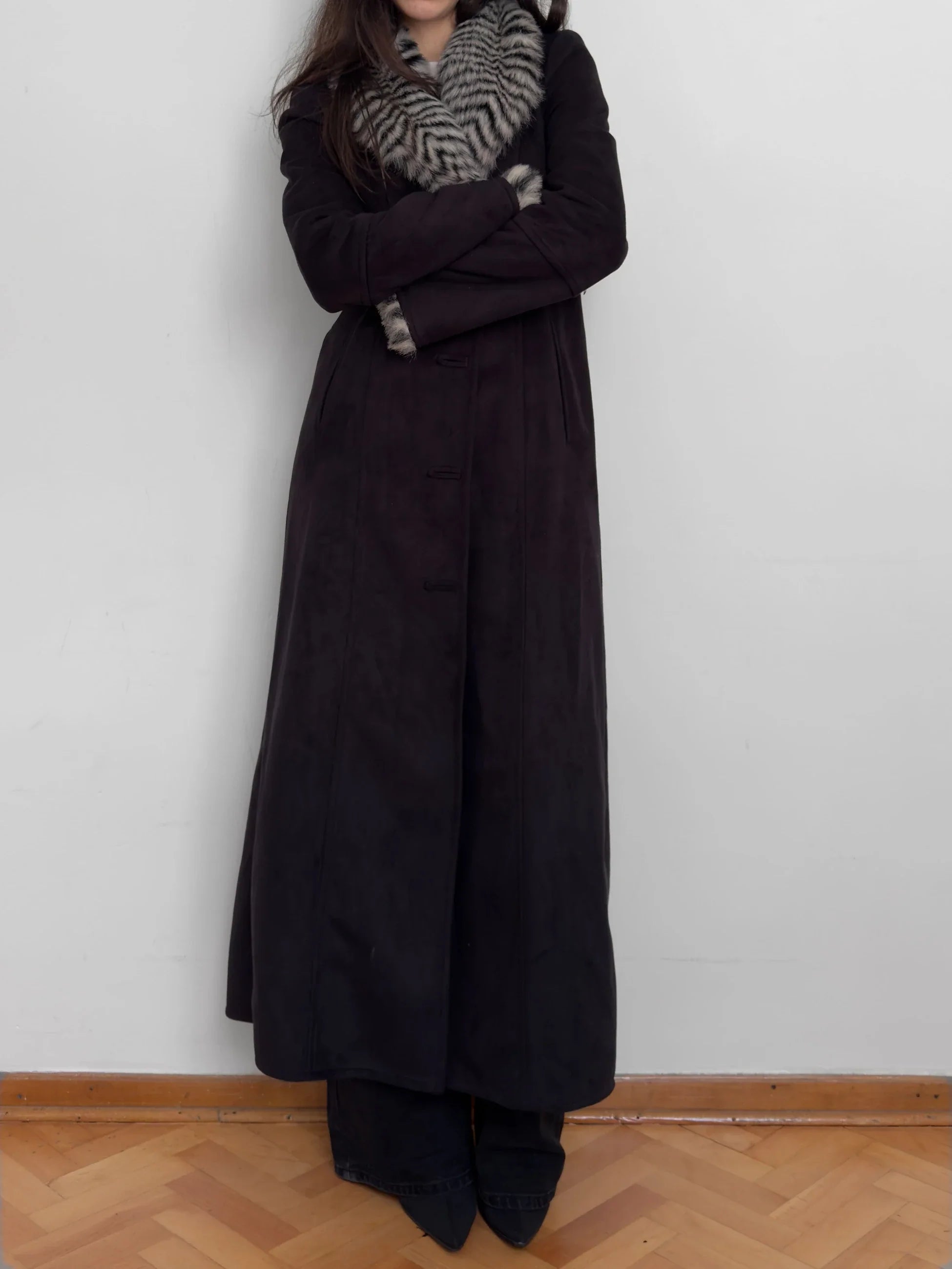 Collar-Detailed Suede Coat