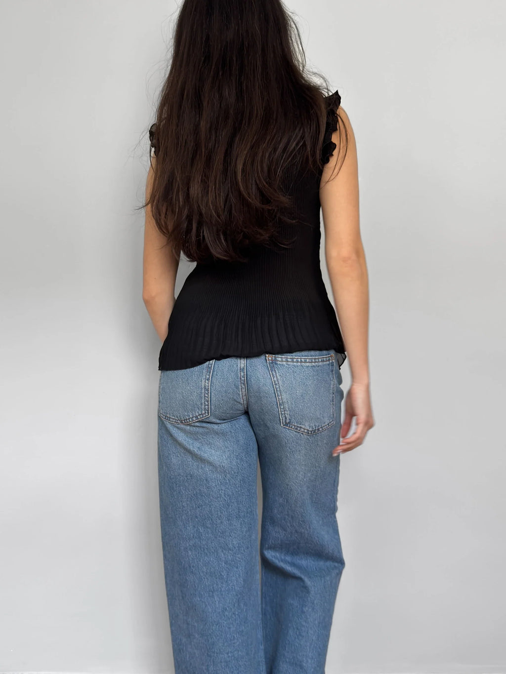 Sleeveless Chiffon Shirt