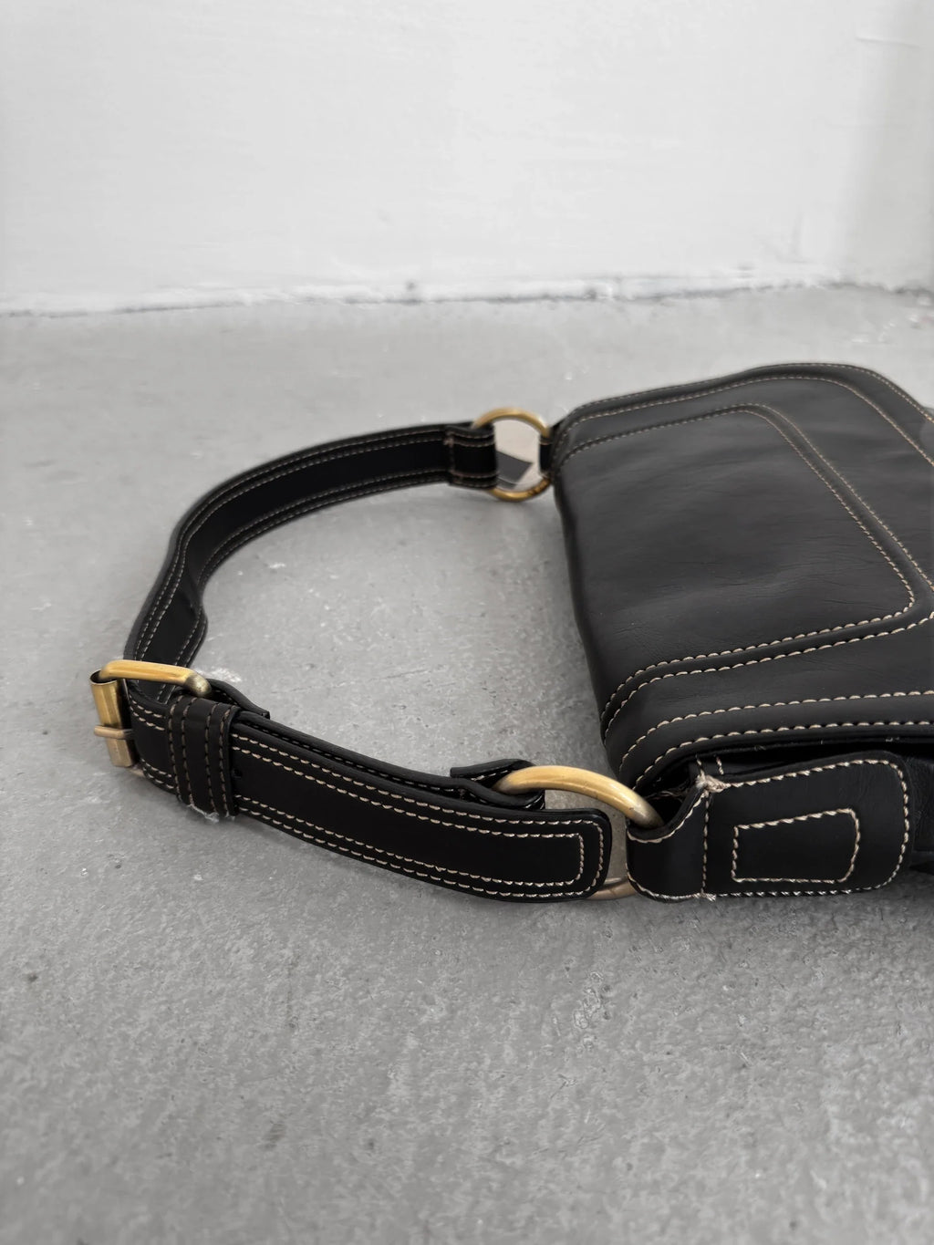 Contrast Stitched Shoulder Bag