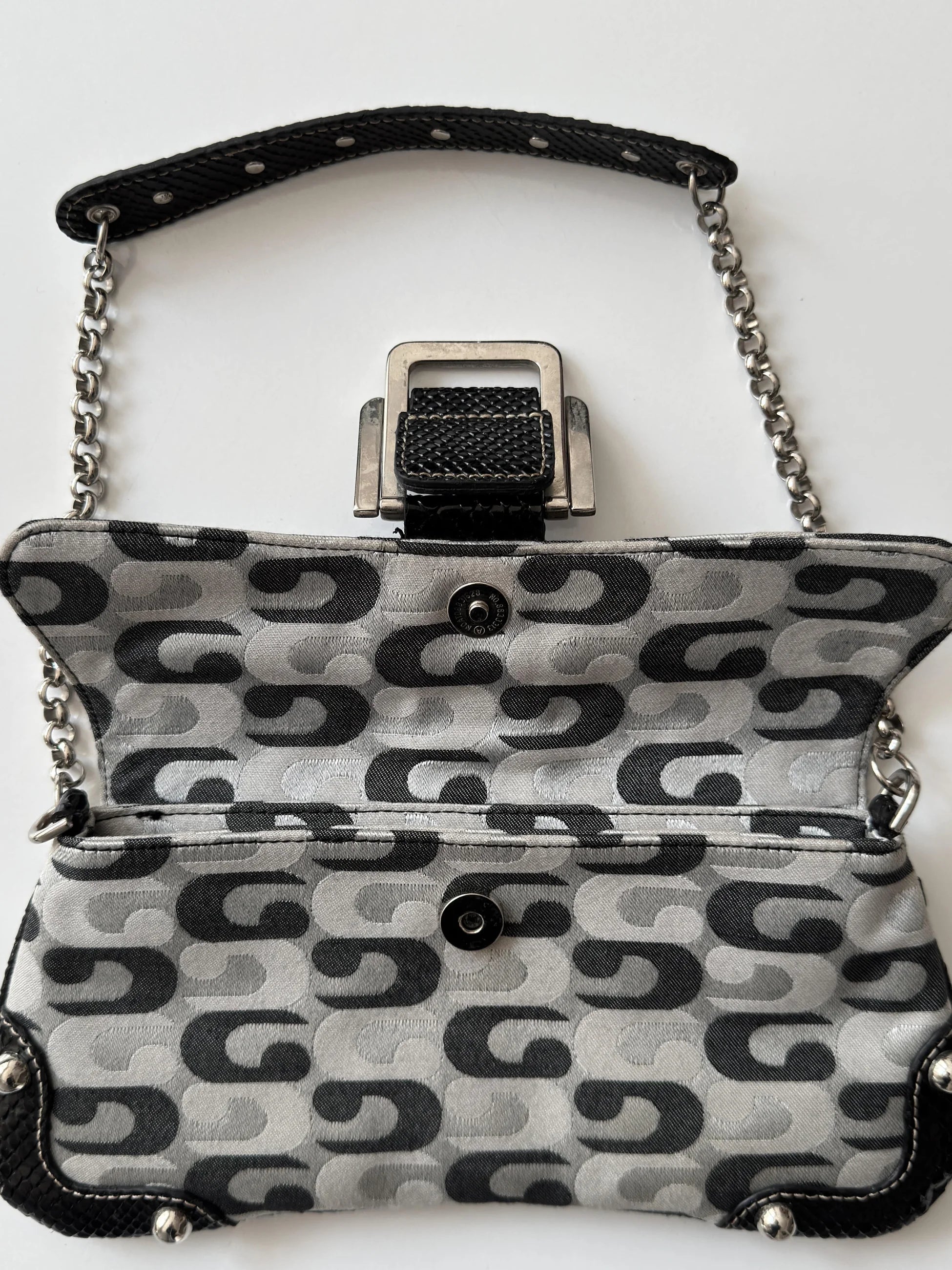 Guess Baguette Bag