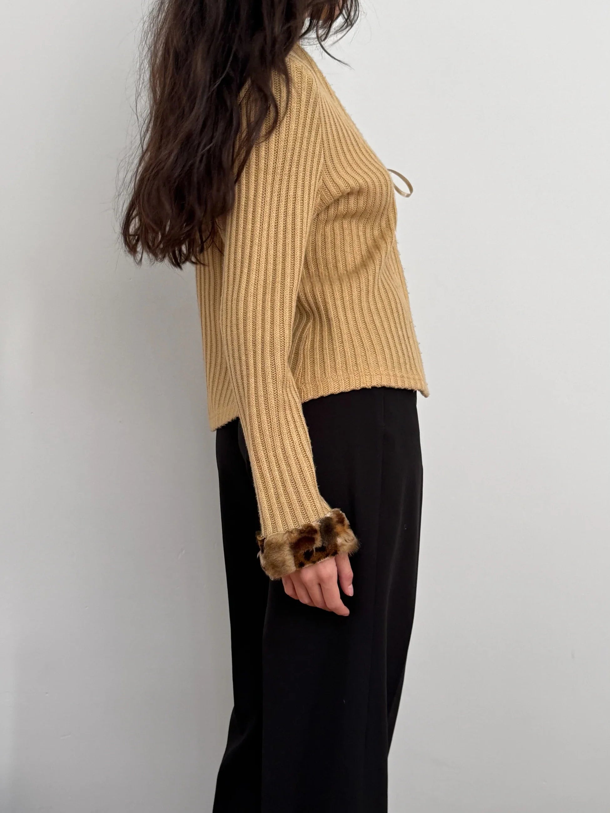 Sleeve-Detailed Cardigan
