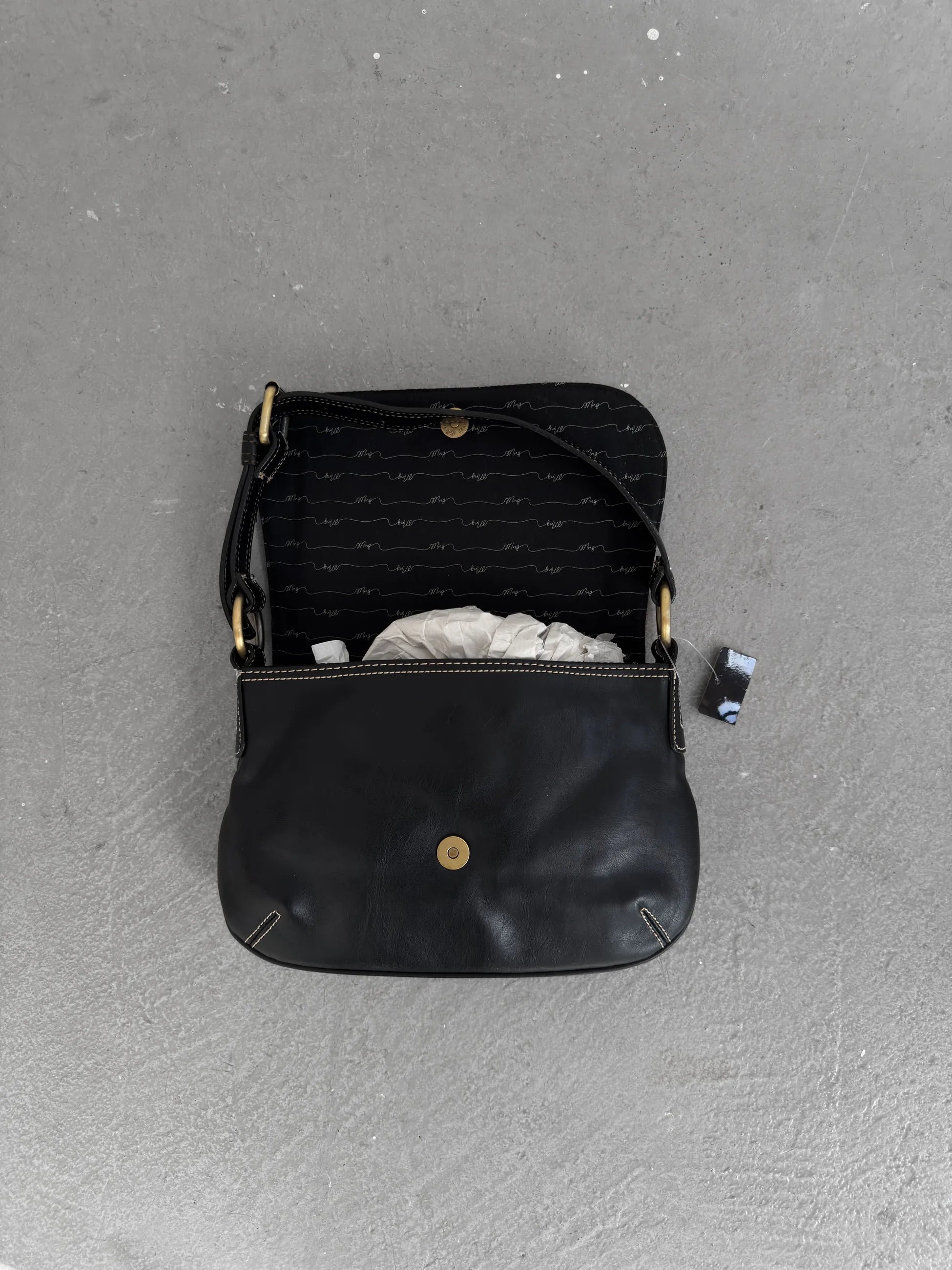 Contrast Stitched Shoulder Bag