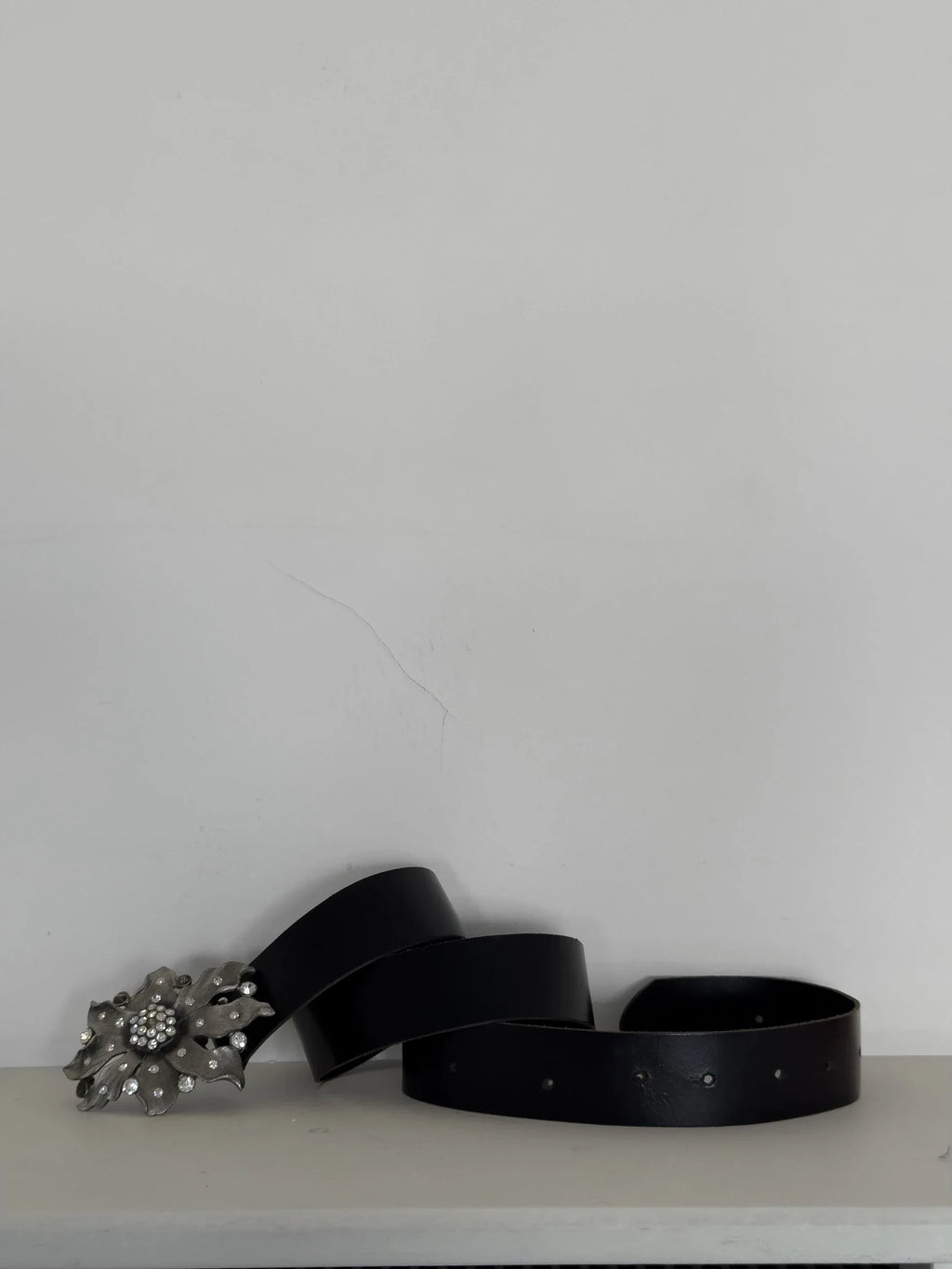 Floral-Buckle Leather Belt