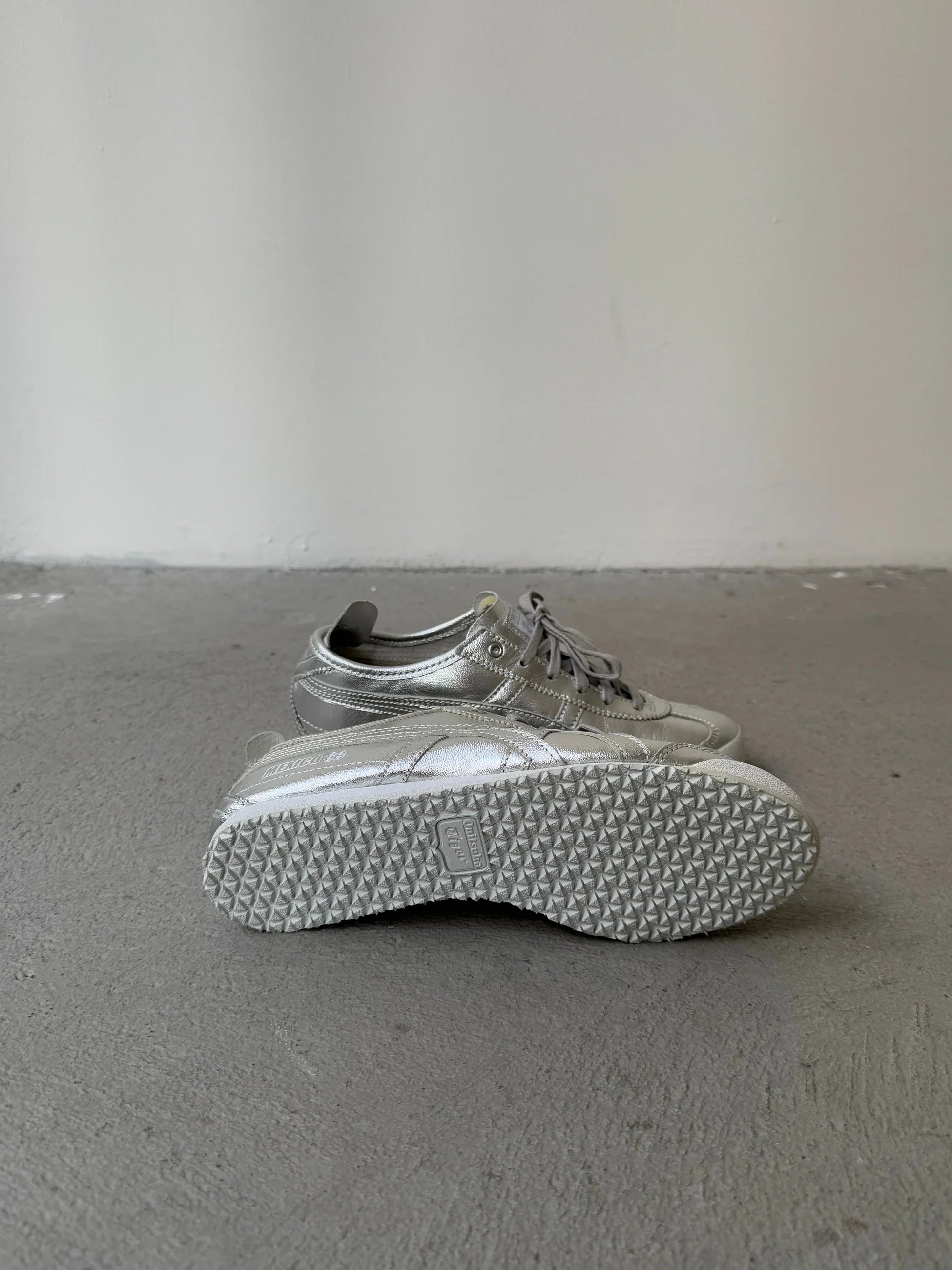 Onitsuka Tiger Mexico 66 Silver