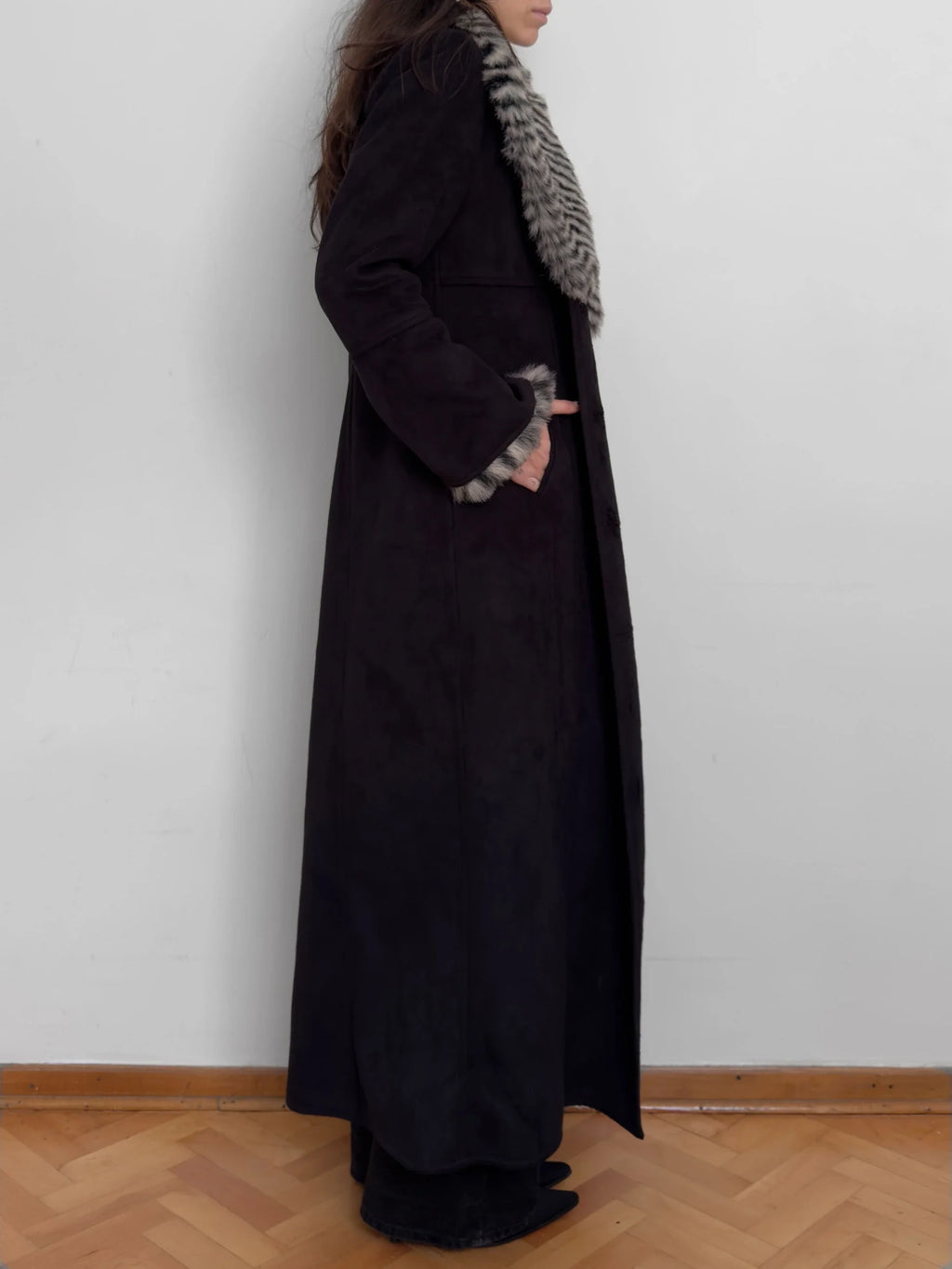 Collar-Detailed Suede Coat