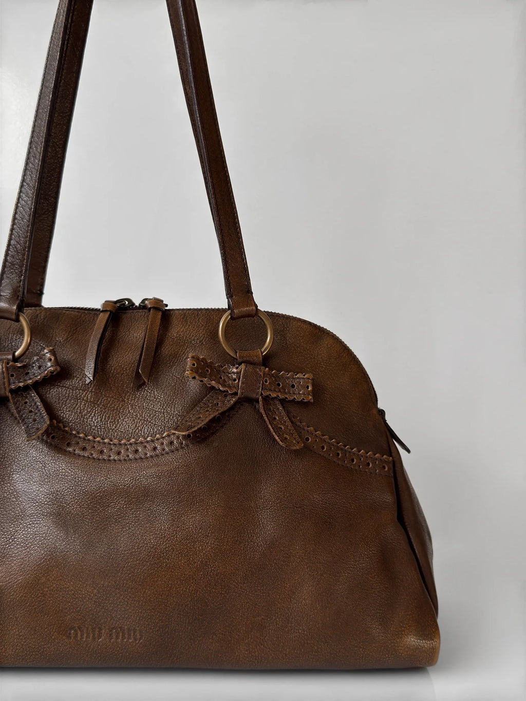 Miu Miu Bow-Detailed Distressed Leather Bag