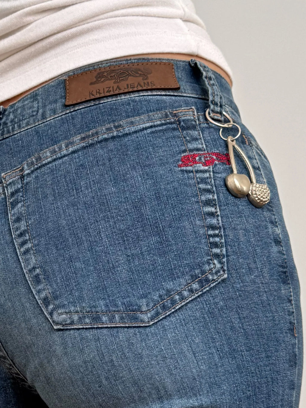 Charm-Detailed Jeans