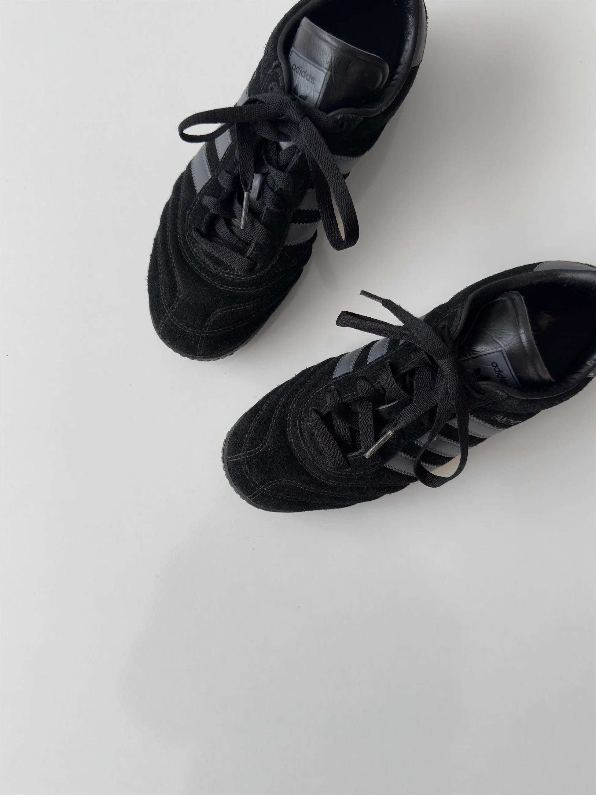 Adidas Panther Sneakers