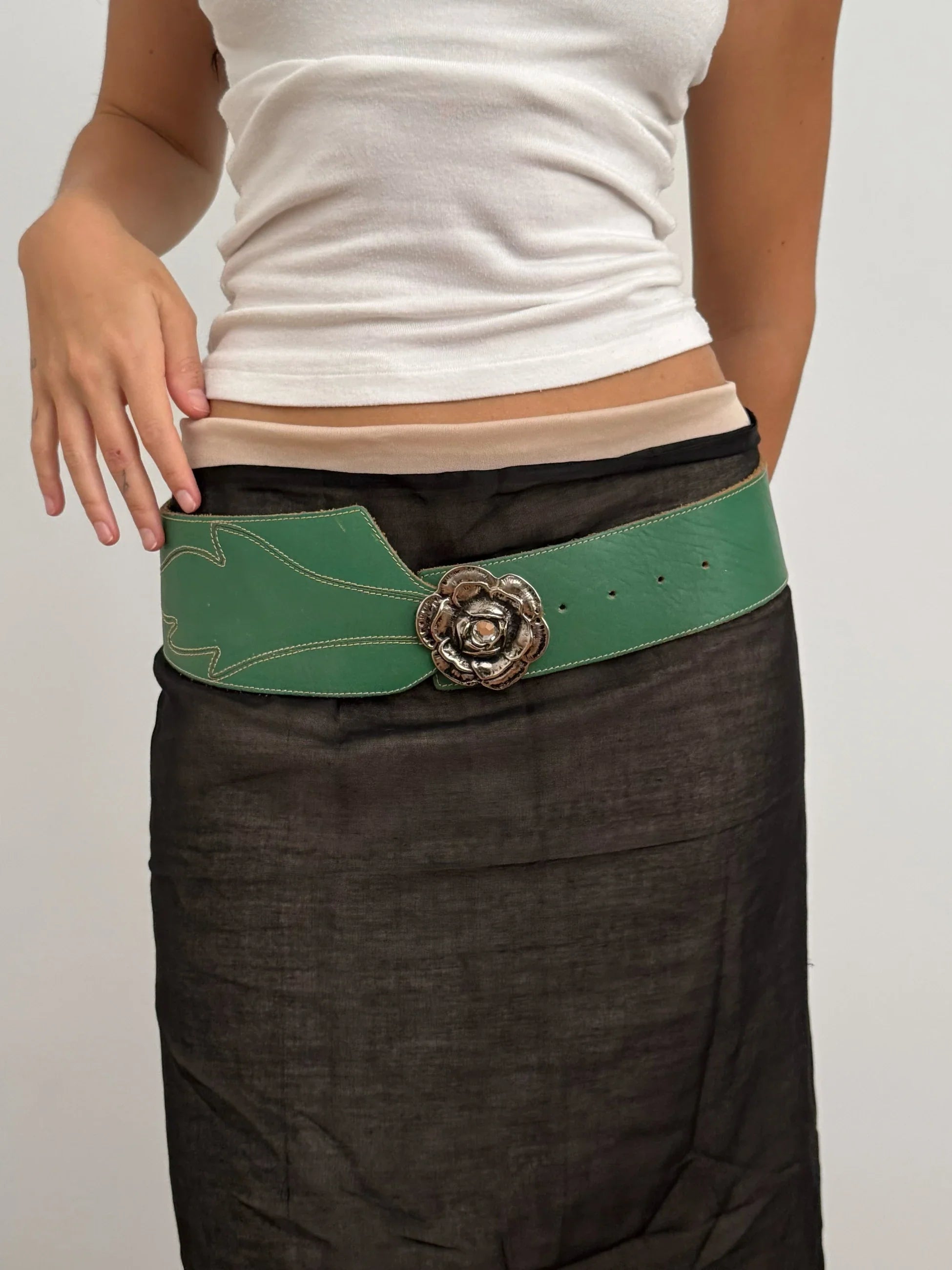Floral-Buckle Leather Belt